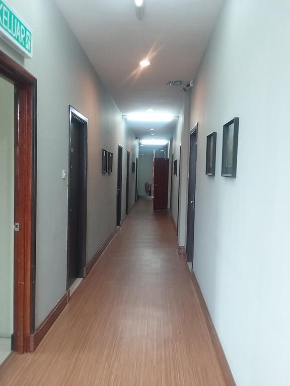 בנדר סרי בגאוואן Ginasuite Kompleks27 Hotel מראה חיצוני תמונה