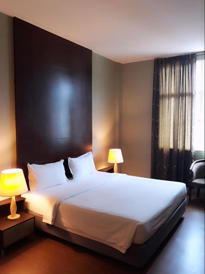 בנדר סרי בגאוואן Ginasuite Kompleks27 Hotel מראה חיצוני תמונה