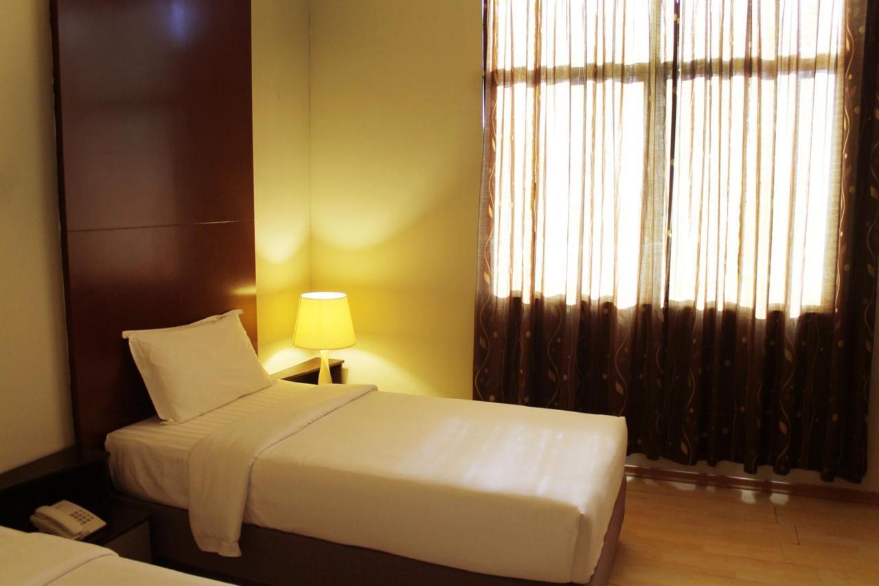 בנדר סרי בגאוואן Ginasuite Kompleks27 Hotel חדר תמונה